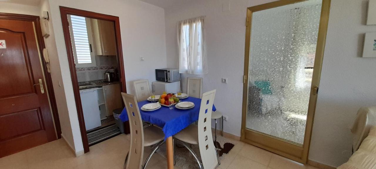 Agustina Seaview In Rincon De Loix -Free Parking, Wi-Fi, Pool, New Air Conditioning, Sea View Apartment เบนิดอร์ม ภายนอก รูปภาพ